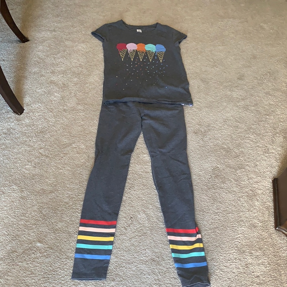 Gap Kids Matching Leggings and T-Shirt